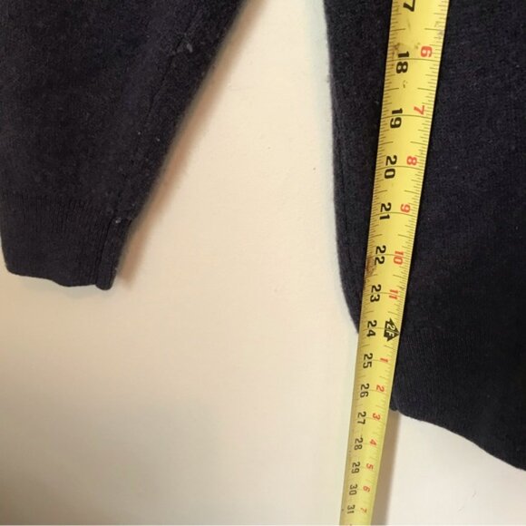 Aritzia Golden TNA Stowe Cashmere Wool V Neck Pullover Sweater Ribbed Layer Top - Picture 14 of 15